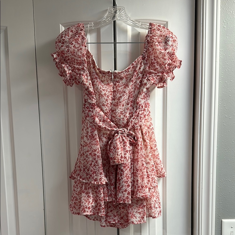 Gina Floral Back Tie Mini Romper - Picture 2 of 4